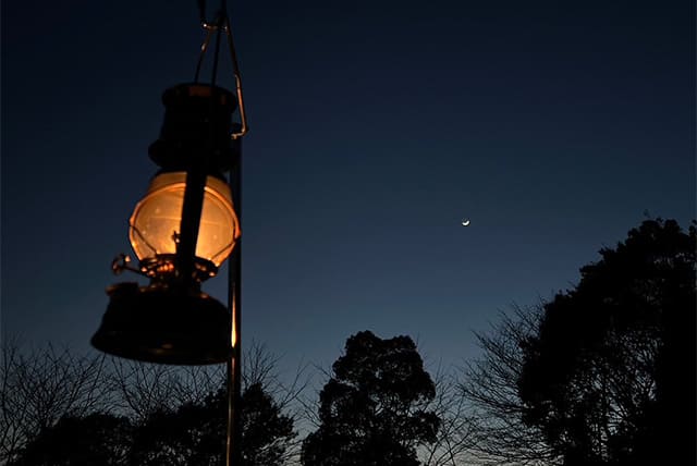 ランタンと星空